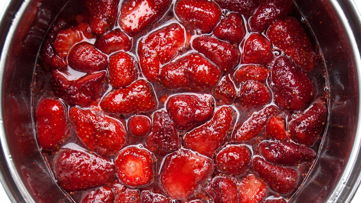 Jak przygotować dżem bez dodatku cukru czy żelfixu?