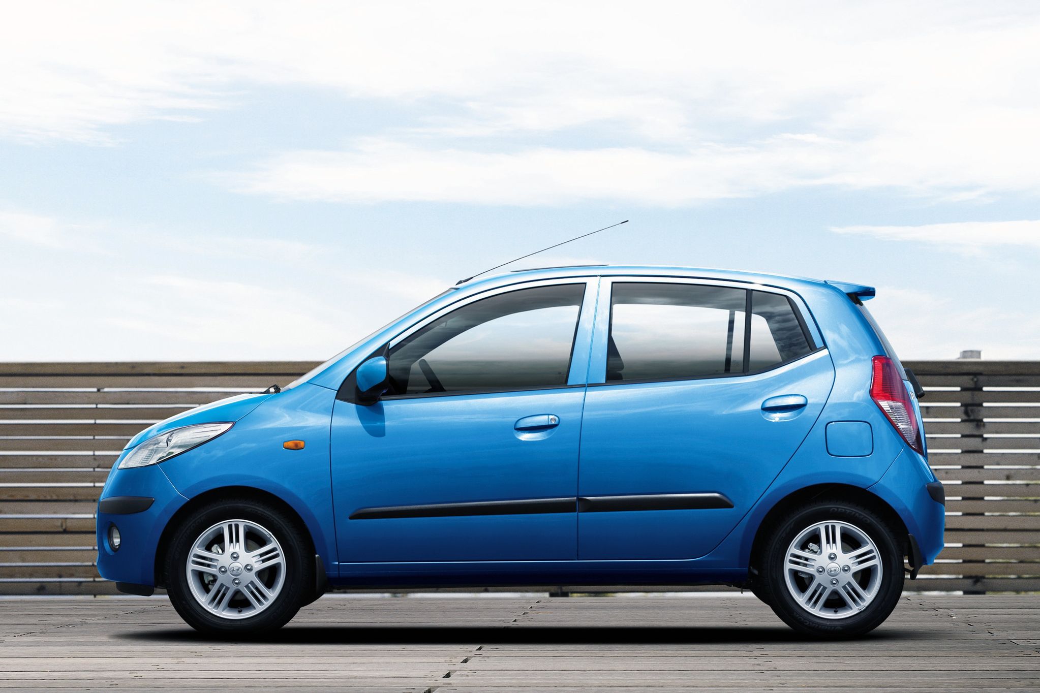 Hyundai i10 piękny nie jest, ale chodzi tu o cenę i rocznik.