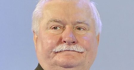 Były prezydent Lech Wałęsa nie daje świątecznych prezentów. Boi się, że nie trafi w gust