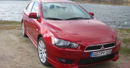 Mitsubishi Lancer Sedan