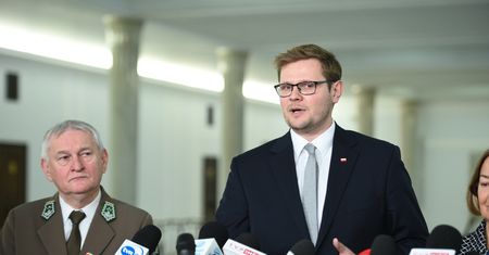 Pół miliona za piknik Lasów Państwowych. W tle politycy Suwerennej Polski