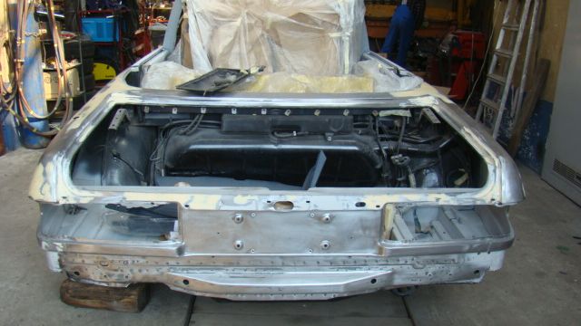 Mercedes 450 SL (R107) - blacharka bagażnika 1