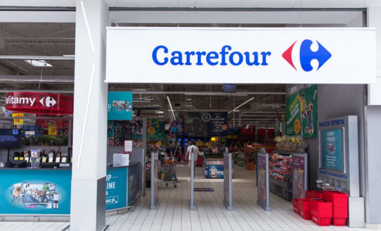 Weekend okazji w Carrefour. Pomidory malinowe 50 proc. taniej