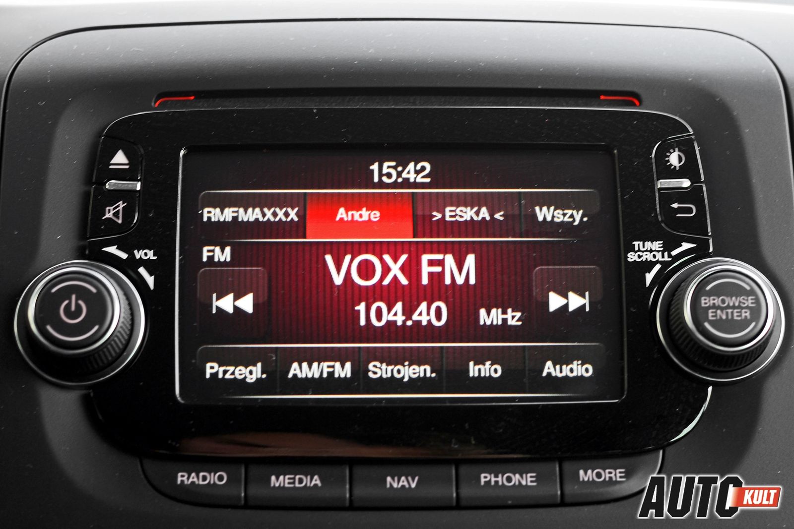 Fiat 500L Living Lounge 1,6 M-Jet - test [galeria] 27