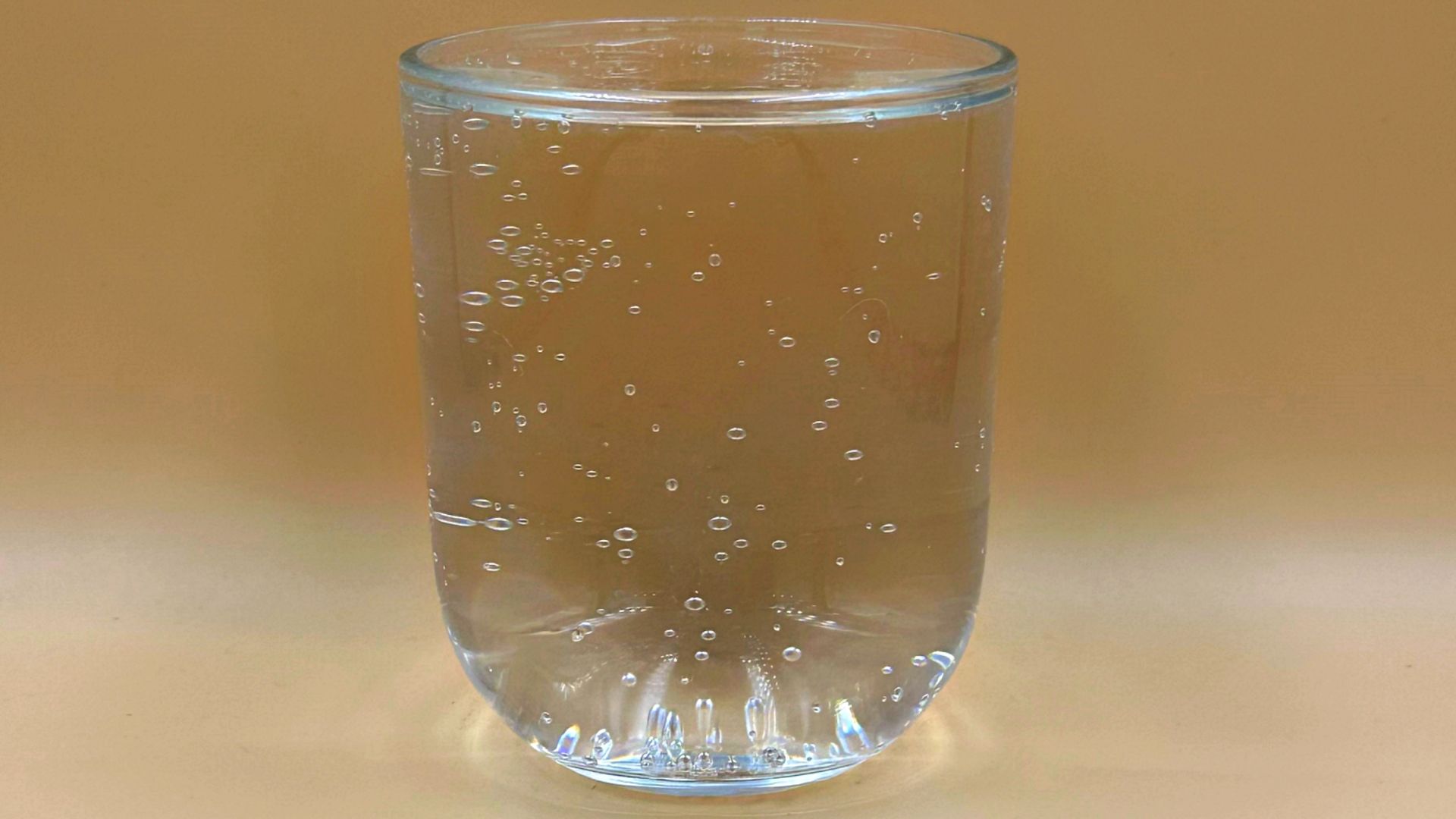 Nie ma jednej idealnej ilości wody, która pasowałaby do wszystkich.