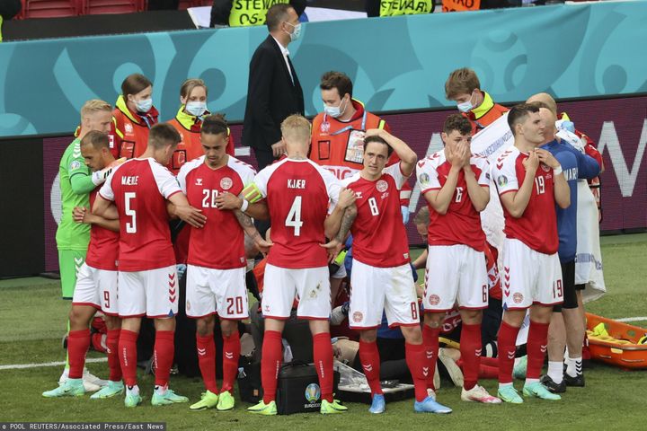 Euro 2020: Dania - Finlandia. Tragiczne sceny podczas meczu. Christian Eriksen miał zawał serca