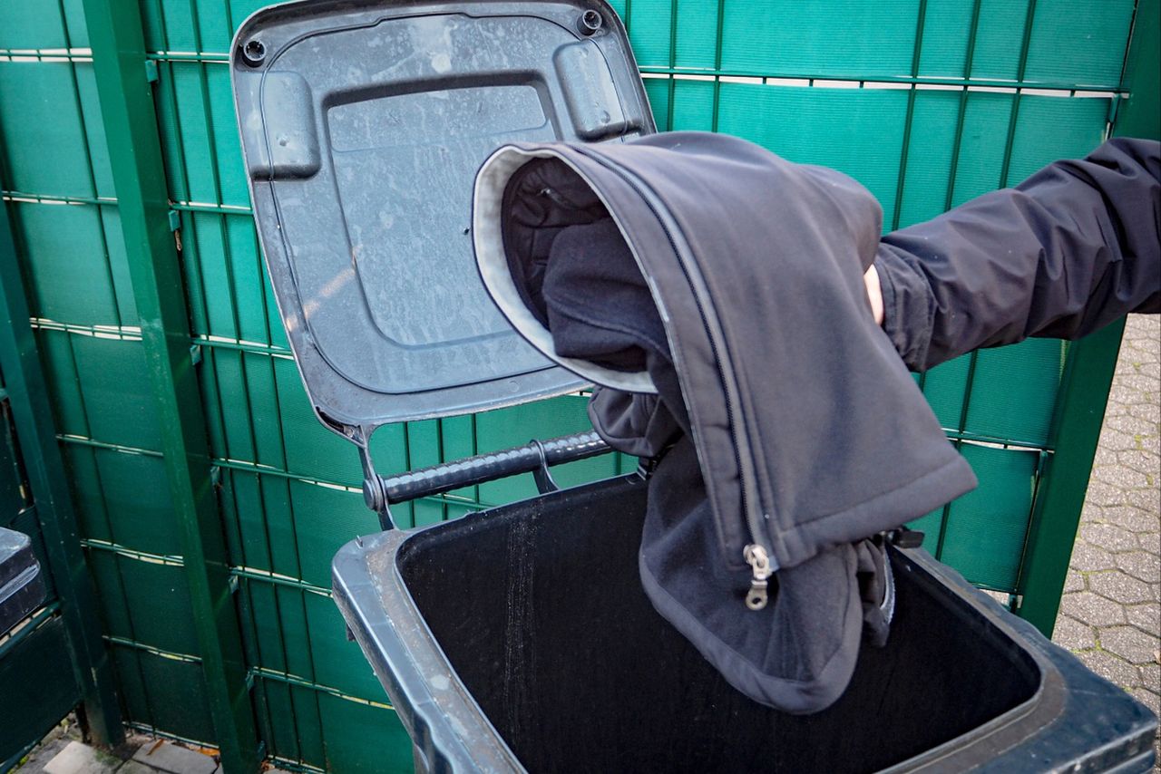 Warszawa reaguje na kryzys z tekstyliami. Zmiany od stycznia 2026 r.