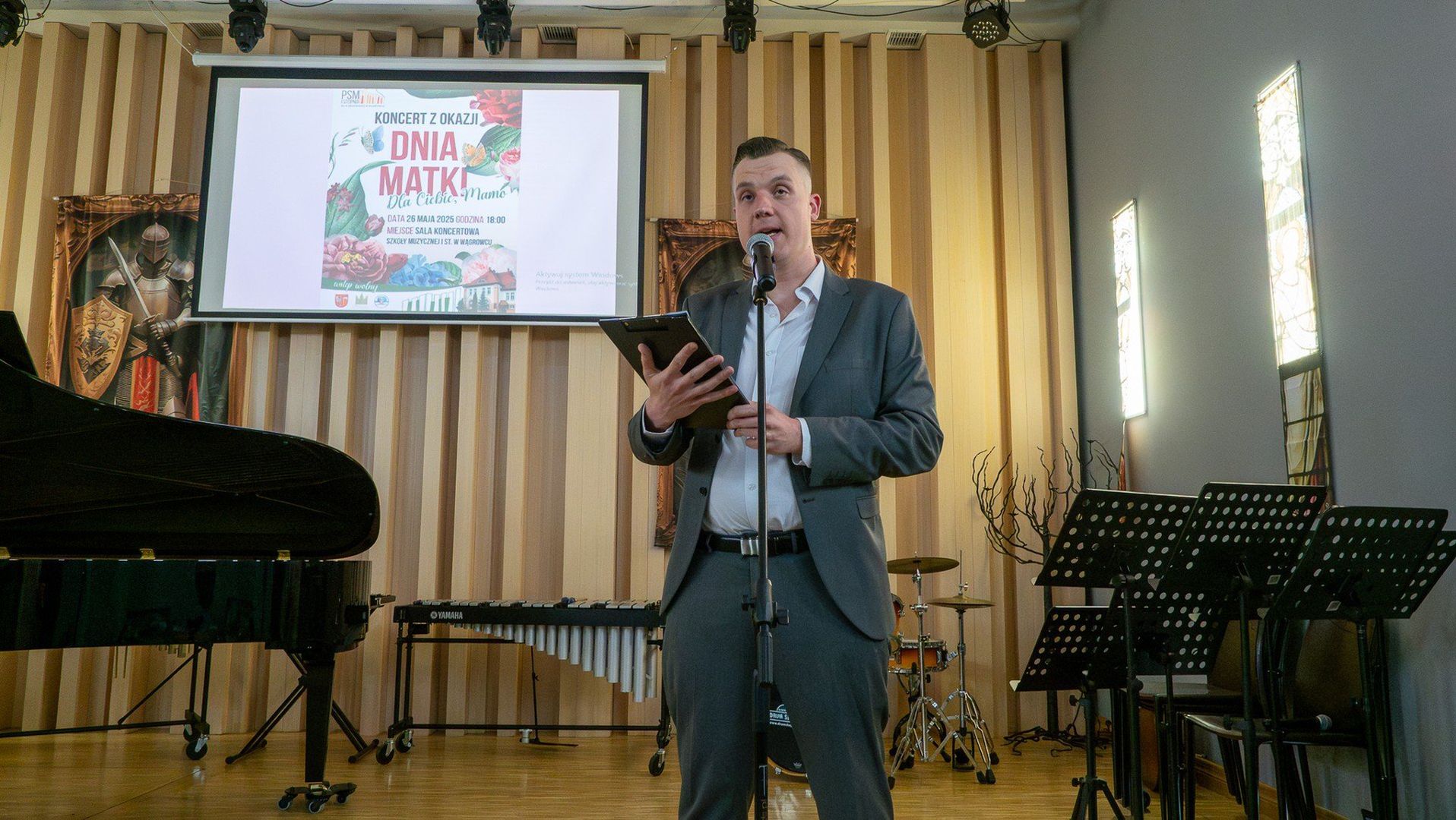 26 maja 2025 roku, w sali koncertowej Państwowej Szkoły Muzycznej I stopnia im. Bronisława Zielińskiego w Wągrowcu odbył się wyjątkowy koncert z okazji Dnia Matki. Pod hasłem „Dla Ciebie, Mamo”