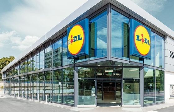 Lidl znów podniesie pensje. Ile zarobią kasjerzy i kierownicy sklepów?