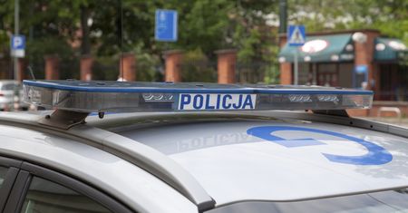 Makabra w Kielcach. Zwłoki dryfowały w stawie