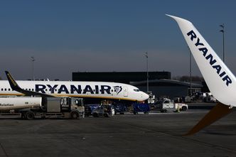 Ryanair ogłasza nowe trasy z Polski na lato. I apeluje do rządu Donalda Tuska
