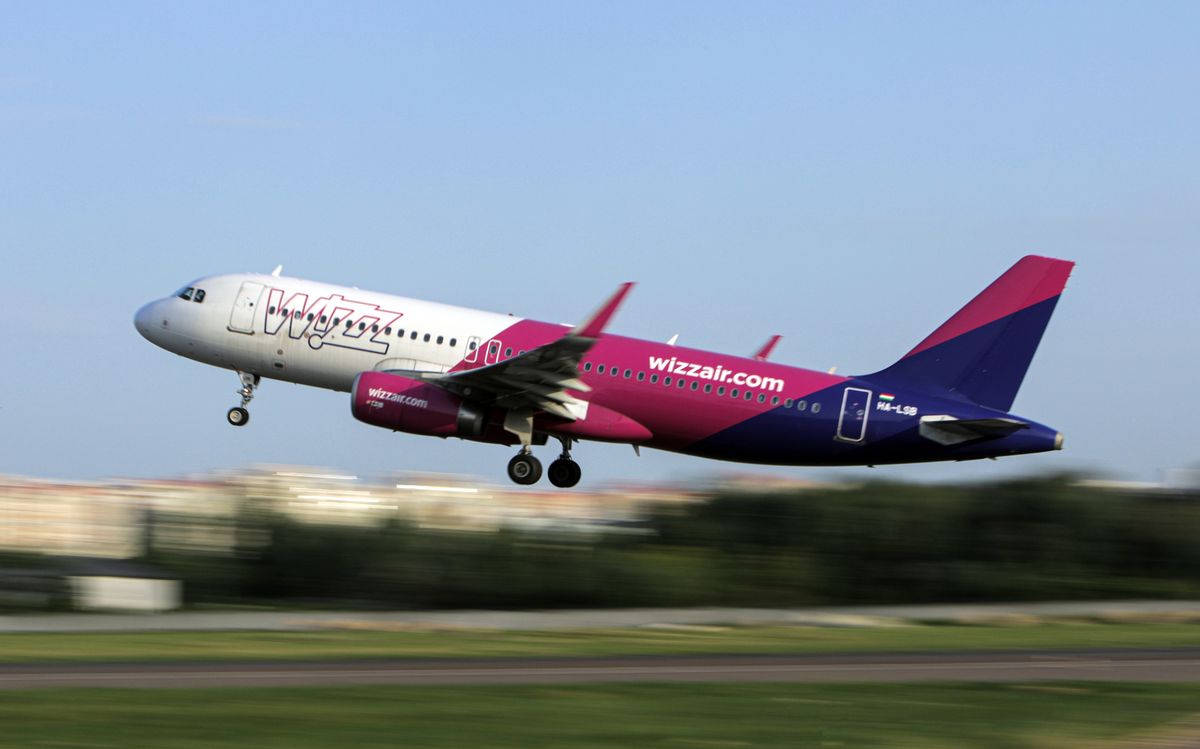 Samolot Wizz Air 