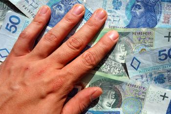 Ile trzeba zarabiać na 7 tys. zł emerytury? Oto szacunki dla 40-latków