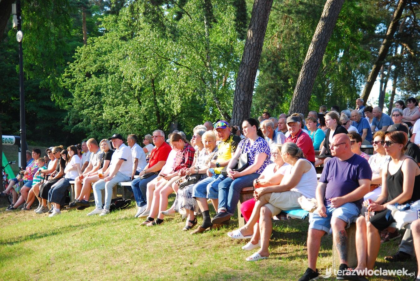 Rodzinne powitanie lata w Lubieniu Kujawskim