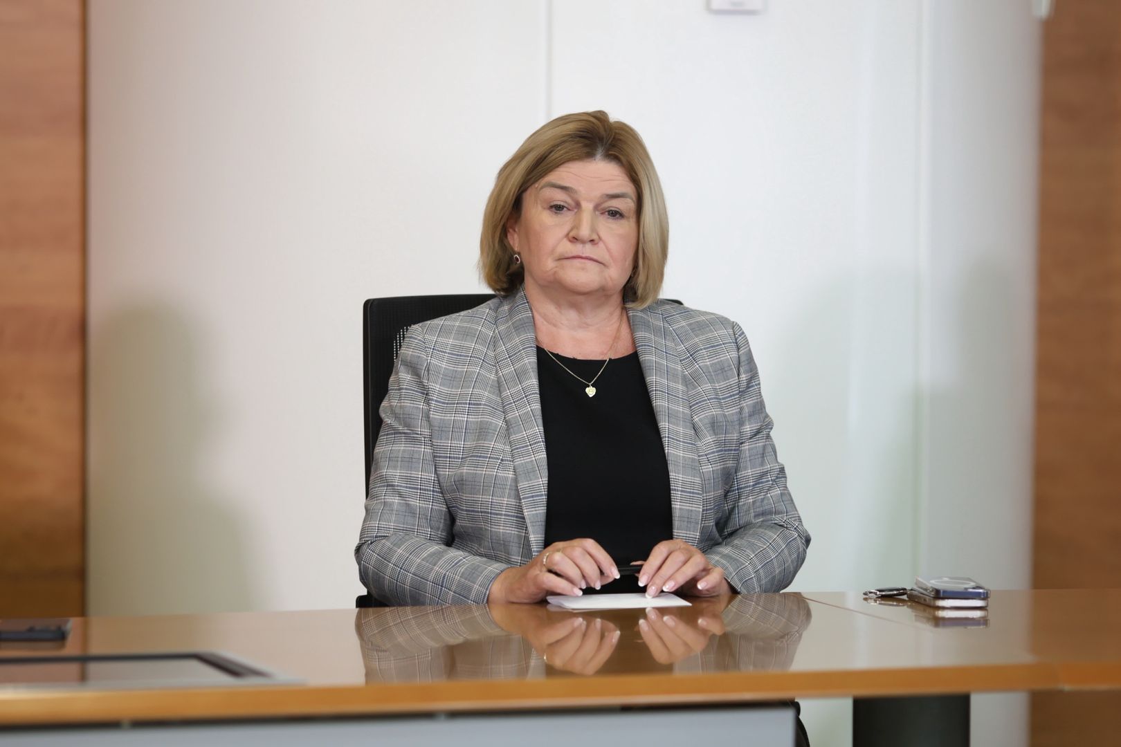 Zofia Pary�a
P�ock, 19.07.2022. Prezes Grupy Lotos Zofia Pary�a podczas podpisania porozumienia ze zwi�zkami zawodowymi Grupy Orlen i Grupy Lotos w Centrum Administracyjnym PKN Orlen w P�ocku, 19 bm. Porozumienie potwierdza i ustala uprawnienia pracownik�w po po��czeniu obu podmiot�w. (jm) PAP/Szymon �abi�ski
Szymon �abi�ski
grupa lotos, grupa olren, lotos, orlen, podpisanie, pracownik�w, umowa, zwi�zki zawodowe, zwi�zk�w zawodowych
