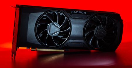 AMD po cichu wprowadza Radeona RX 7700 – ciekawy model, którego i tak nie kupicie