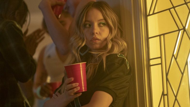 Sydney Sweeney zaręczyła się? Na palcu gwiazdy "Euforii" zagościł OKAZAŁY diamentowy pierścionek (ZDJĘCIA)