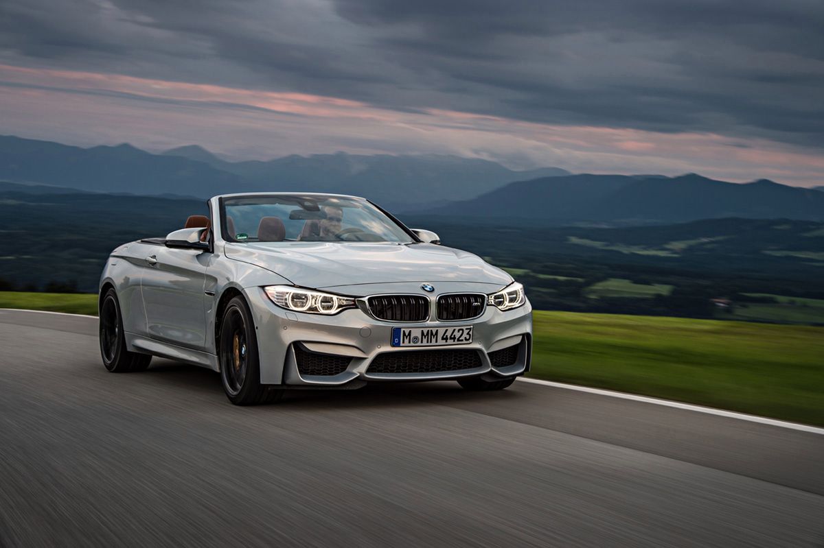 Ogromna galeria zdjęć z kabrioletem BMW M4 114