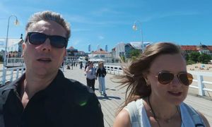 Uciekli przed upałami do... Sopotu. Rumuńscy influencerzy zachwyceni