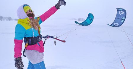 Snowkite. "15 minut przeszkolenia wystarczy, by przerzucić się z wody na śnieg"