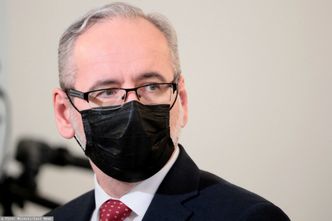 Obowiązkowe szczepienie dla kolejnych grup? Niedzielski: "Dyskutujemy jeszcze o dwóch innych"