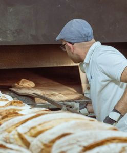 "Ceny mąki wzrosły o 30 procent i to w ciągu miesiąca". Piekarze alarmują