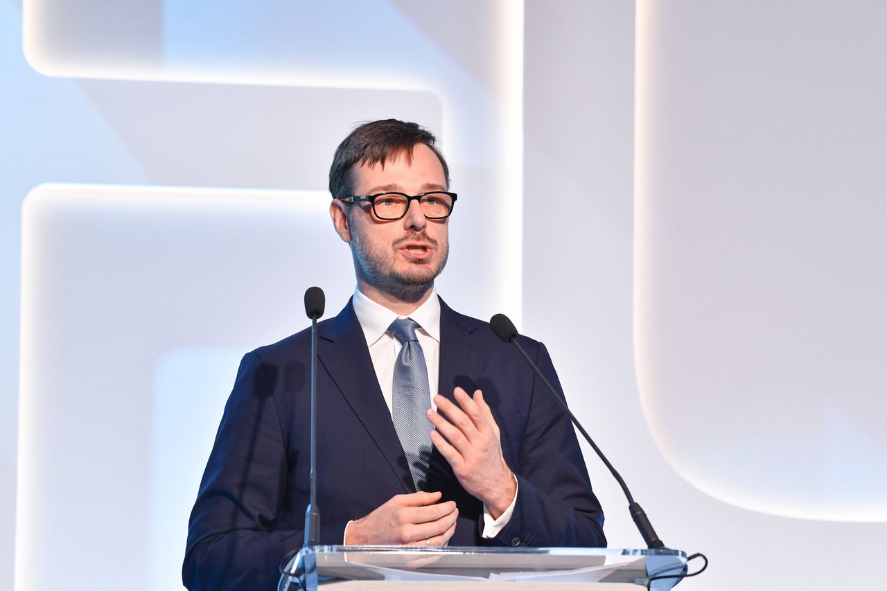 Fuzja Orlenu z Lotosem. Minister nie pozostawia złudzeń