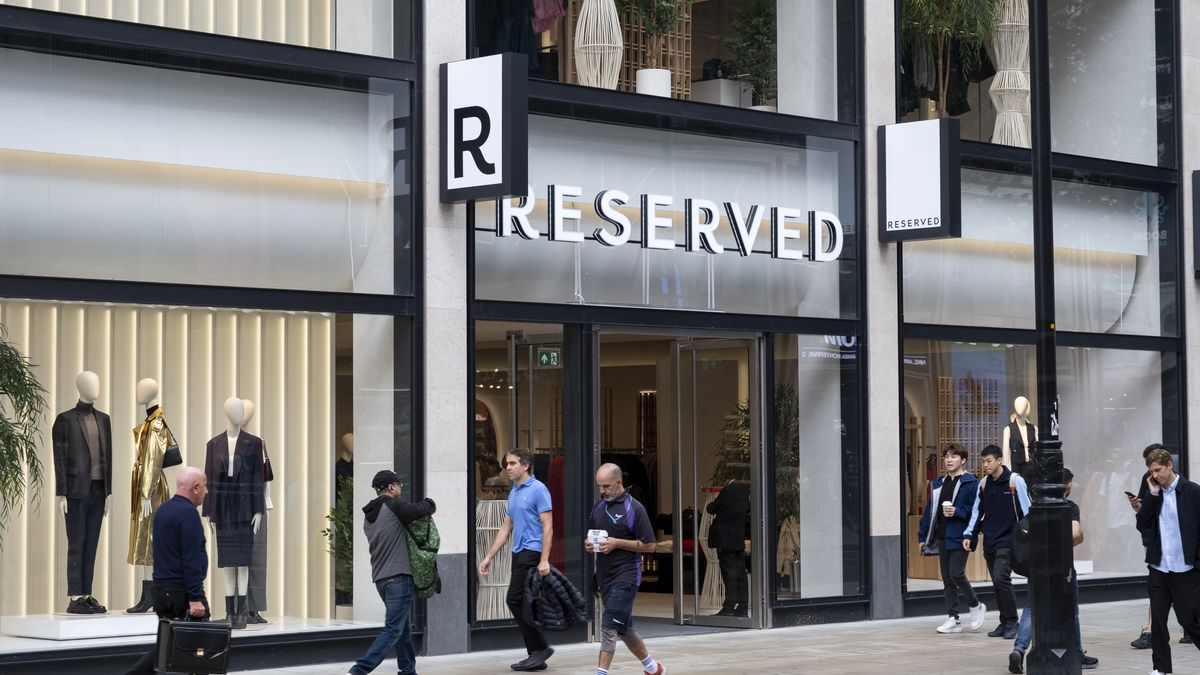 Shoppers and visitors out on Oxford Street pass newly opened store Reserved on 27th September 2023 in London, United Kingdom. Oxford Street is a major retail centre in the West End of the capital and is Europes busiest shopping street with around half a million daily visitors to its approximately 300 shops, the majority of which are fashion and high street clothing stores. (photo by Mike Kemp/In Pictures via Getty Images)