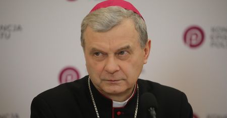 Wciąż pijemy za dużo. Biskup przypomina o zagrożeniach
