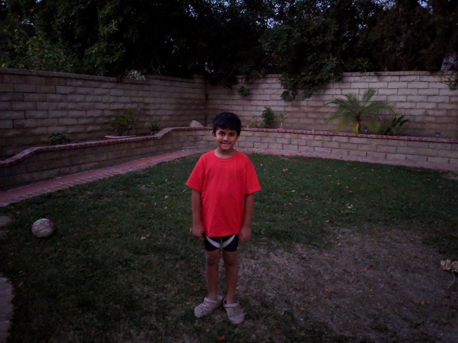 Night Sight Google'a naprawdę działa. To niesamowite, jak bardzo oprogramowanie jest w stanie poprawić jakość zdjęć nocnych 2