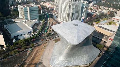 Museo Soumaya - budowla jak z kosmosu 1