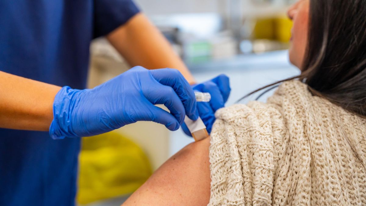 Refundowane szczepienia jednak niedostępne w aptekach. Data 18 sierpnia była tylko propozycją