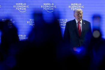 Trump "uderzył" w Europę. Tak rozpoczął swoje przemówienie