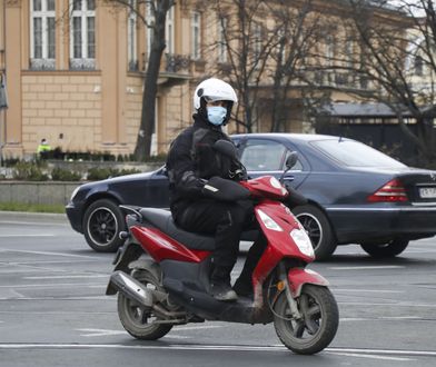 Nowe obowiązki związane z maseczkami. Co muszą motocykliści