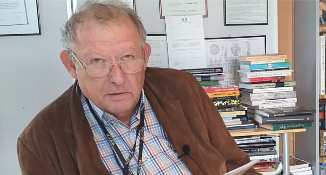 Michnik, Sekielski, Bereś, Bosacka, Jachira i Żakowski w akcji „Czytamy Konstytucję” (wideo)