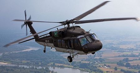 Black Hawk nad Warszawą. Mieszkańcy zaniepokojeni