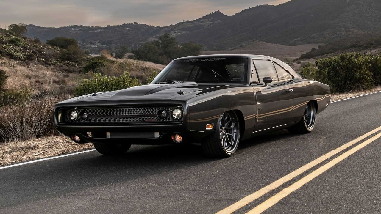 Dodge Charger Hellraiser to 1000-konna bestia z carbonu. Trafi do garażu gwiazdy kina