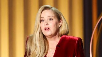 Christina Applegate TRAFIŁA DO SZPITALA! Aktorka od lat choruje na stwardnienie rozsiane
