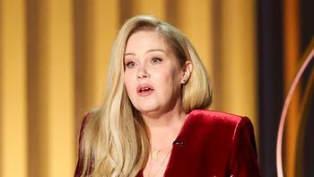 Christina Applegate TRAFIŁA DO SZPITALA! Aktorka od lat choruje na stwardnienie rozsiane