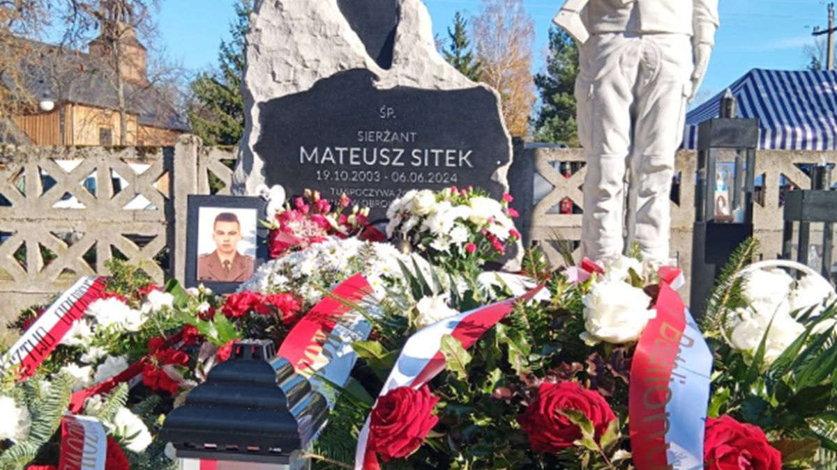 Tak wygląda grób sierżanta Mateusza Sitka.