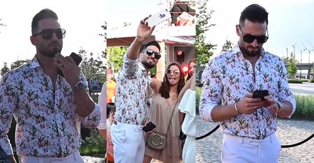 Rafał Maślak poluje na selfie z celebrytami
