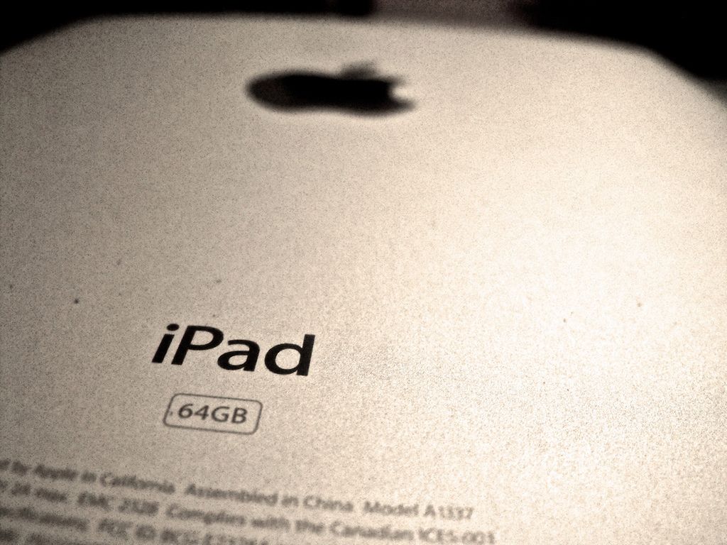 Tylny panel obudowy iPada 3 na zdjęciu. Co z tego wynika?