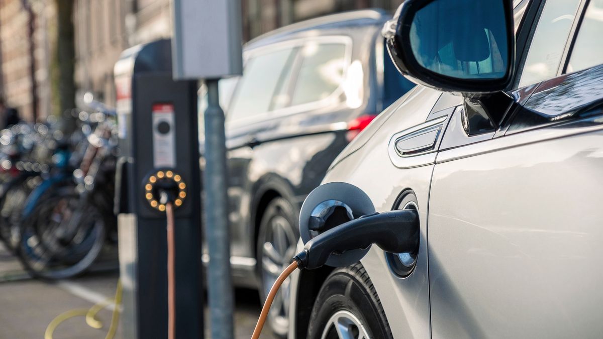 samochód elektryczny, elektryk, elektromobilność