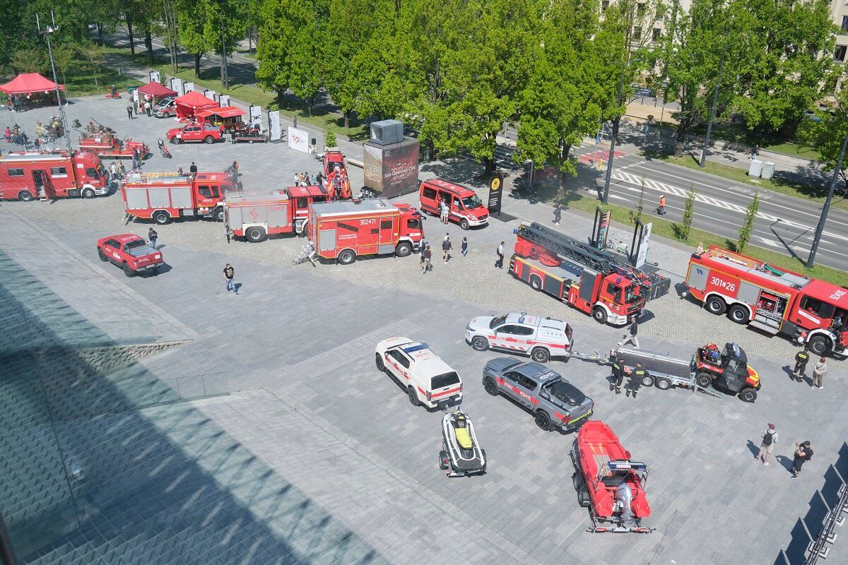 Piknik strażacki na Placu Teatralnym