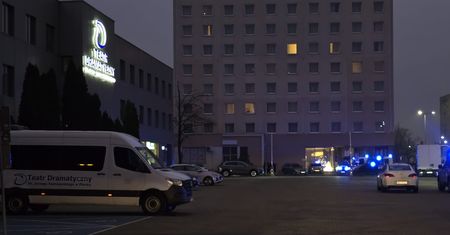 Pilne policja potwierdza w teatrze znaleziono ładunek wybuchowy!