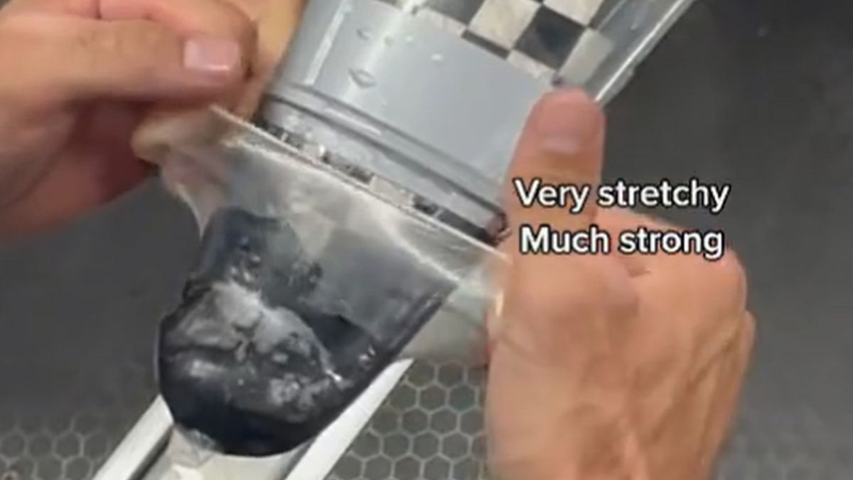 Nietypowy sposób naprawy kajaka