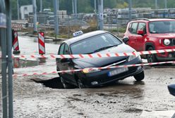 Nagle pod autem zapadła się droga. Chwile grozy