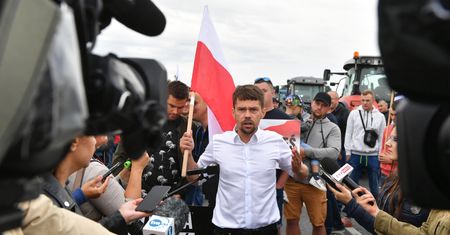 Rolnicy z Agrounii są wściekli. "PiS ma władzę dzięki ludziom. Ludzi chcemy im zabrać"
