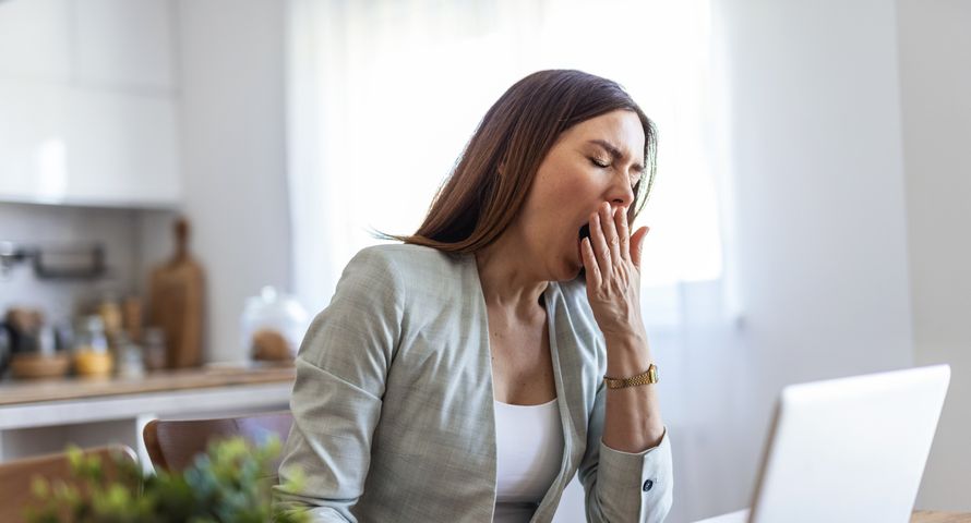 Ekspert: ziewanie jako jedna z metod obrony przed deepfake'ami