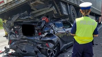 DK11 zablokowana w Garbatce. Utrudnienia po zdarzeniu drogowym